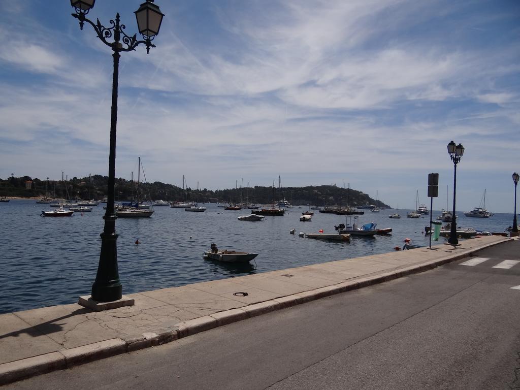 Les Pieds Dans La Mer Best Place Villefranche-sur-Mer Bagian luar foto